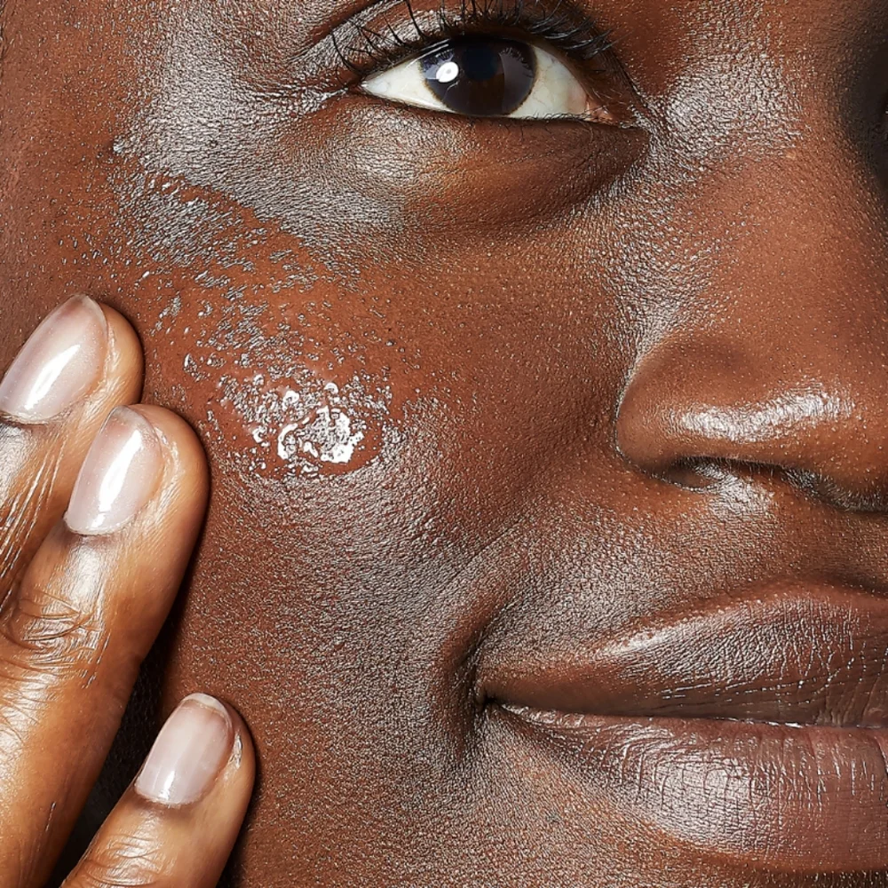 Kiehl's Clearly Corrective Dark Spot Solution - Picture 5 of 12